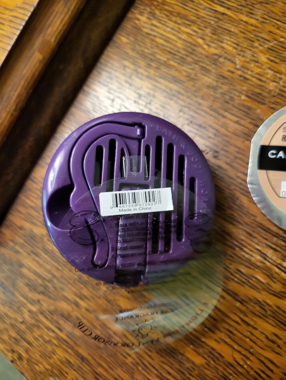 Bath & Body Works Purple Crowned Skull Decorative Car Freshner Holder Nwt New - Picture 10 of 10